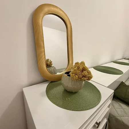 Lena Apartman *
